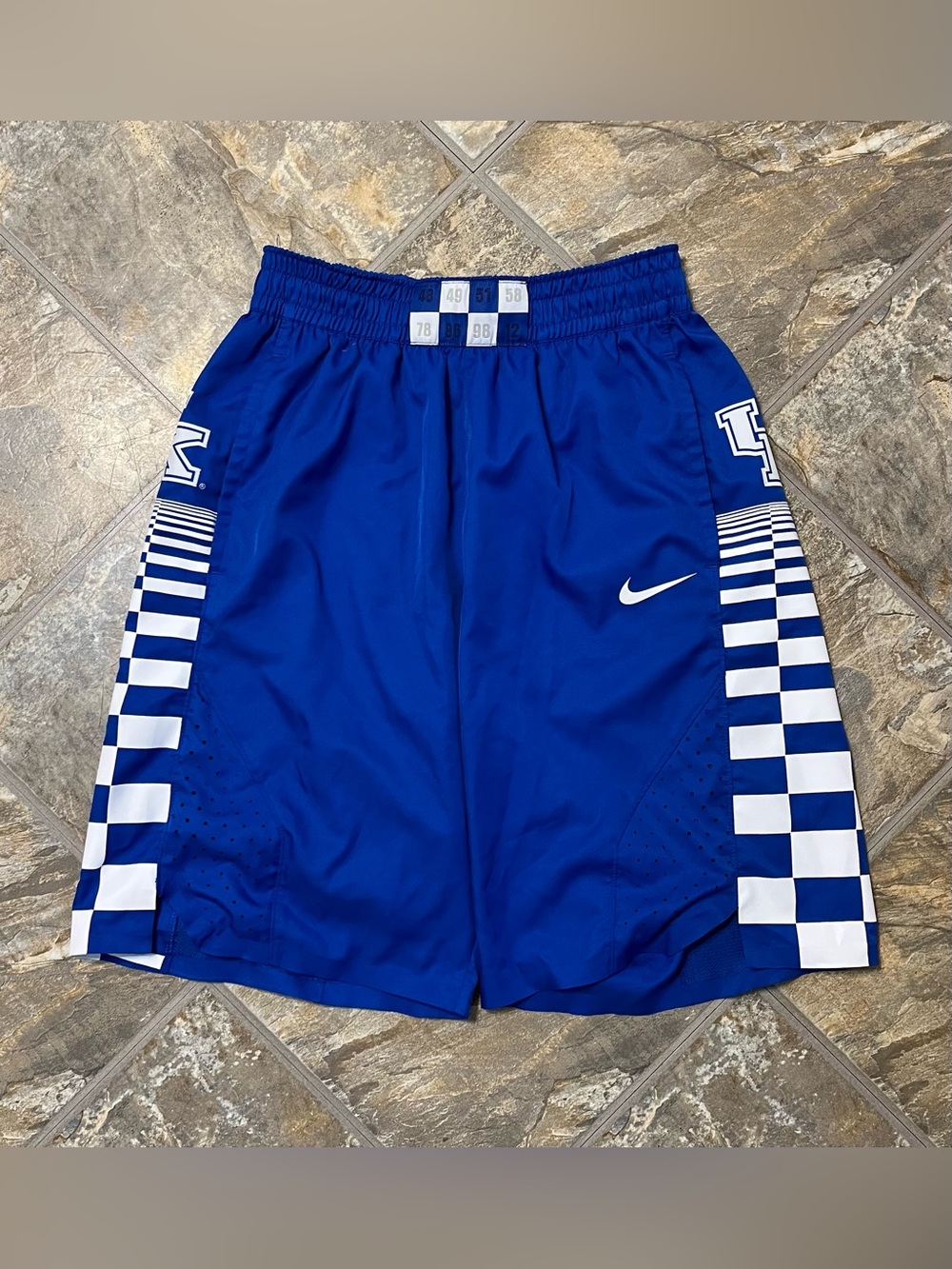 Nike Men's Royal Blue and White Athletic Shorts